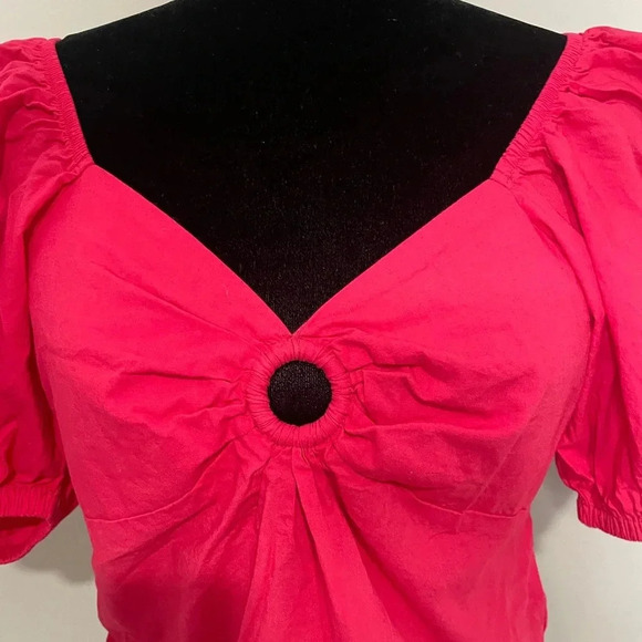 Sim & Sam Hot Pink Puff Sleeve Blouse Top With Cutout at Chest - Picture 3 of 11